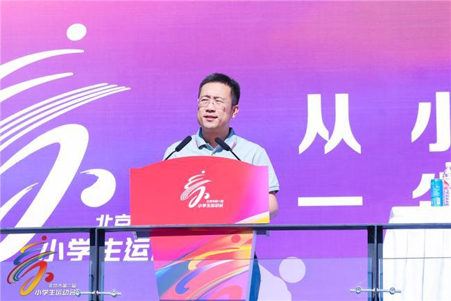 短发男孩发型图片2023_男孩短发发型_短发男孩发型动漫