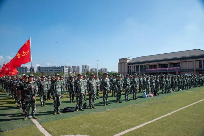 军训韩国学生视频大全_韩国学生军训_韩国人军训